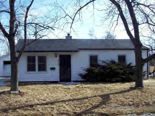 220 Hillcrest Ave., Kankakee, IL 60901
