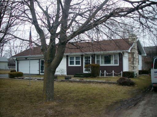 812 Emerald Ln., Machesney Park, IL 61115