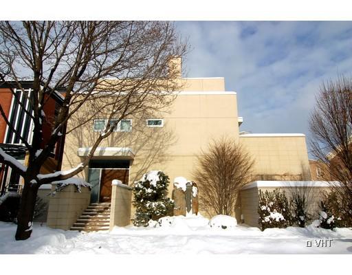 1755 N Wilmot St., Chicago, IL 60647