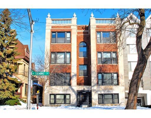 560 W Deming Pl. #1, Chicago, IL 60622
