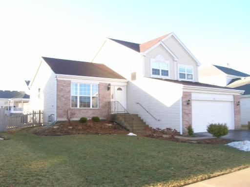679 Hillcrest Dr., Bolingbrook, IL 60440