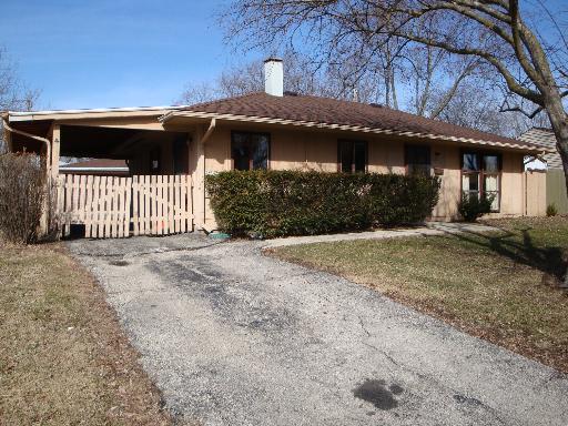 2335 Arrow Dr., Carpentersville, IL 60110