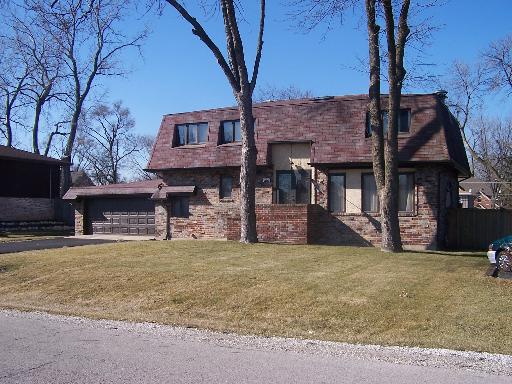 10128 S 81st Ave., Palos Hills, IL 60465