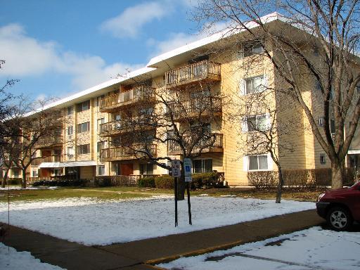 2222 Goebbert Rd. #262, Arlington Heights, IL 60005