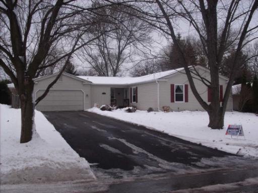 1024 Pine Valley Dr., Rockford, IL 61107