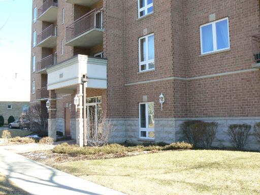 501 Alles St. #603A, Des Plaines, IL 60016