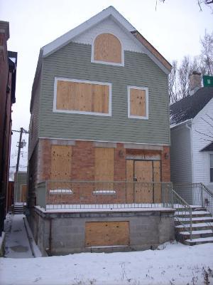 2962 N Oakley Ave., Chicago, IL 60618