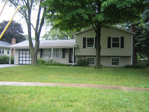 26w266 Jewell Rd., Winfield, IL 60190