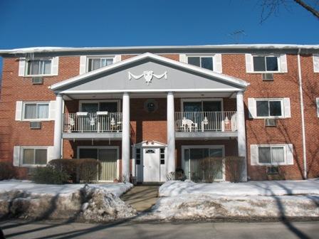 100 E Lillian Ave. #2C, Arlington Heights, IL 60004