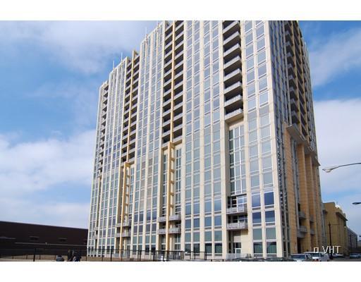 700 N Larrabee St. #1001, Chicago, IL 60654