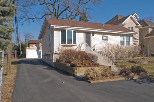 110 56th St., Westmont, IL 60559