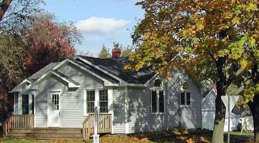 1102 Jewett St., Woodstock, IL 60098