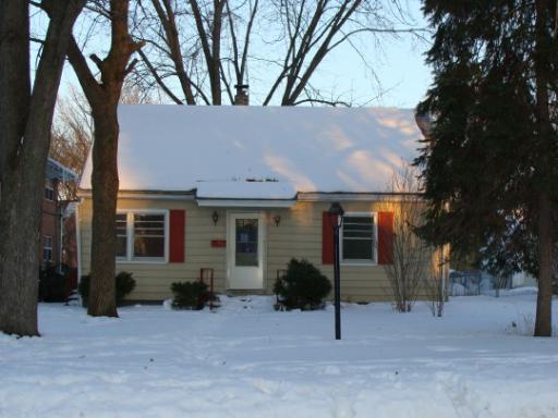 618 Ellwood Ave., Dekalb, IL 60115