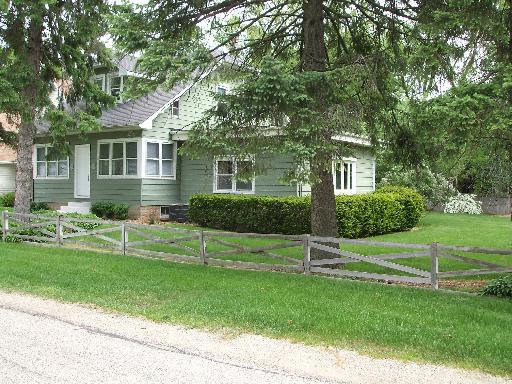 63 Timberhill Dr., Crystal Lake, IL 60014
