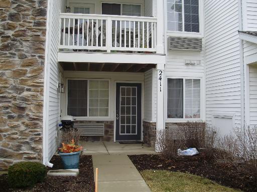 2411 Silverstone Dr., Carpentersville, IL 60110