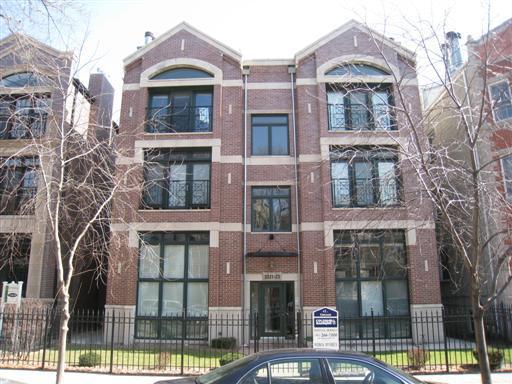 3221 N Clifton #2S, Chicago, IL 60657