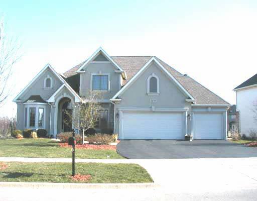 2070 Brookwood Dr., South Elgin, IL 60177