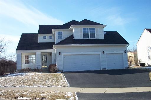 184 Wagonwood Rd., Round Lake, IL 60073