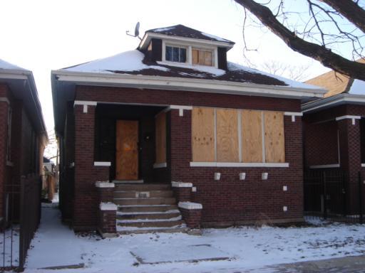 6118 S Washtenaw Ave., Chicago, IL 60629