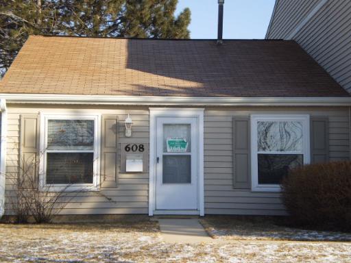 608 Bryn Mawr Ct., Schaumburg, IL 60194
