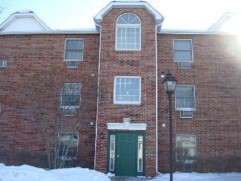 531 Leah Ln. #1A, Woodstock, IL 60098
