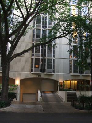 1340 N Dearborn Pkwy. #10W, Chicago, IL 60610
