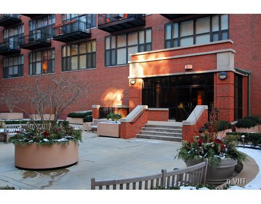 333 W Hubbard #402, Chicago, IL 60654