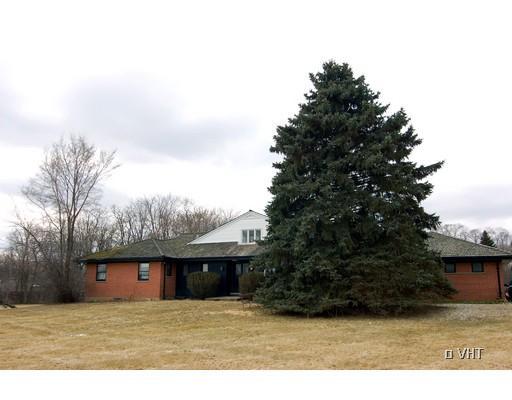 325 Old Sutton Rd., Barrington Hills, IL 60010