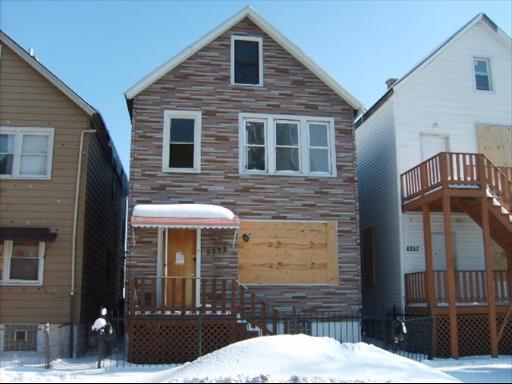 8253 S Brandon St., Chicago, IL 60617