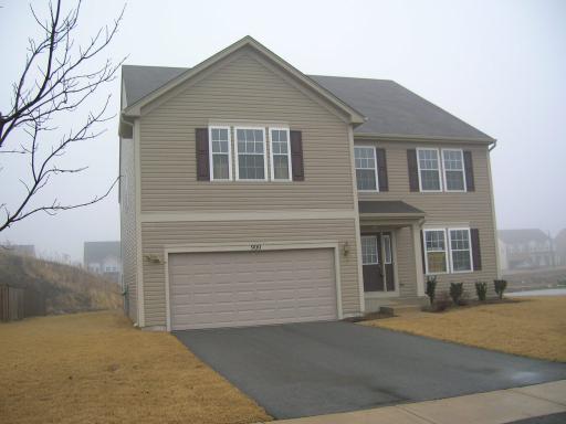 900 Foxview Dr., Joliet, IL 60431