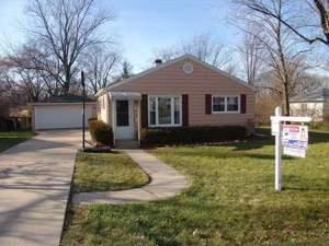24 Johnathan Rd., Lake Zurich, IL 60047