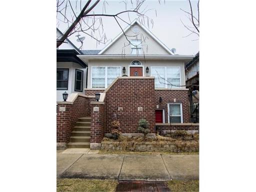 1820 W Cuyler, Chicago, IL 60613