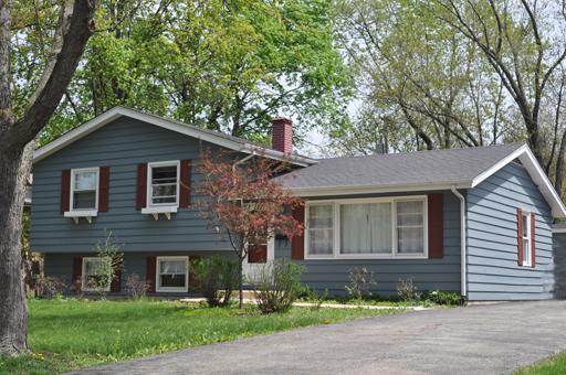 660 Willow Rd., Naperville, IL 60540