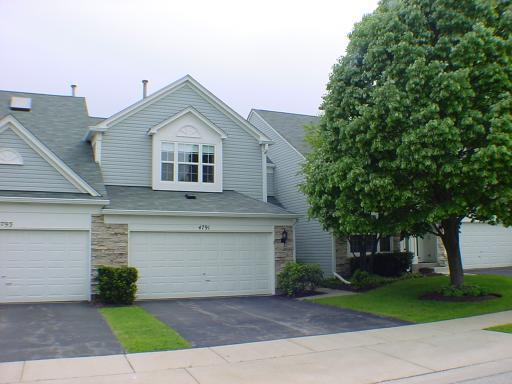 4791 Amber Cir., Hoffman Estates, IL 60192