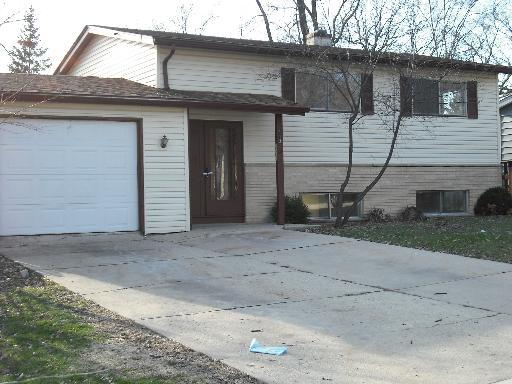 112 Timber Tr., Streamwood, IL 60107