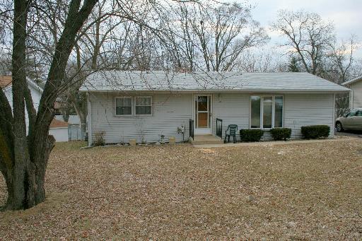 5218 N Leeside St., Mchenry, IL 60050