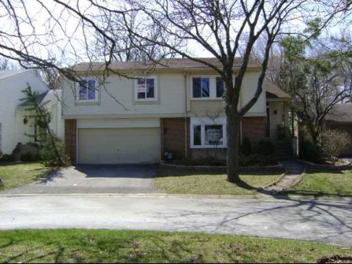 104 Edgewood Ct., Rolling Meadows, IL 60008