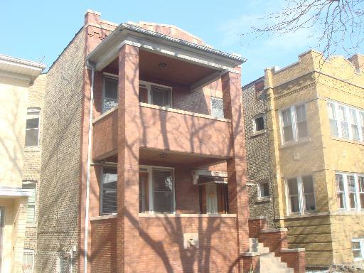 3040 N Davlin Ct., Chicago, IL 60618