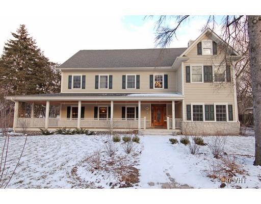 815 Lenox Rd., Glen Ellyn, IL 60137