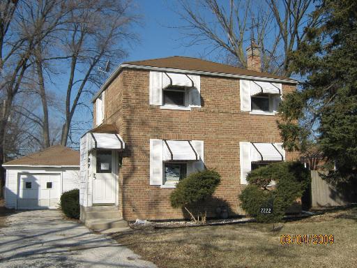 2222 S 11th Ave., Broadview, IL 60155