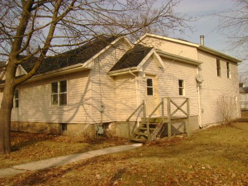 302 Maplewood Ave., Dekalb, IL 60115