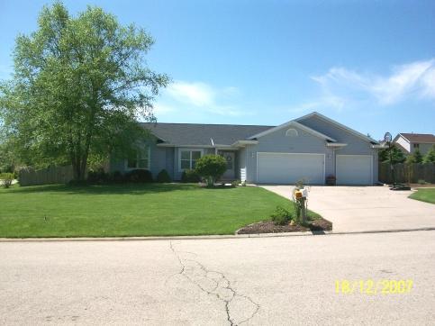210 Woodland Dr., Utica, IL 61373
