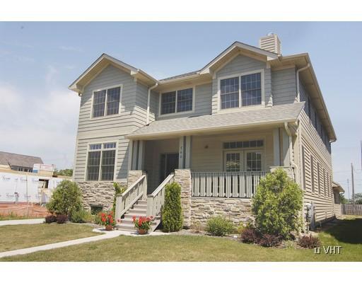 740 E Sunnyside Ave., Libertyville, IL 60048