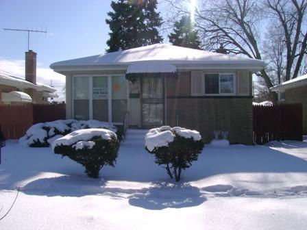 3104 W Adams St., Bellwood, IL 60104