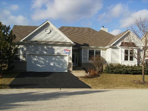 609 Long Cove Dr., Lake In The Hills, IL 60156