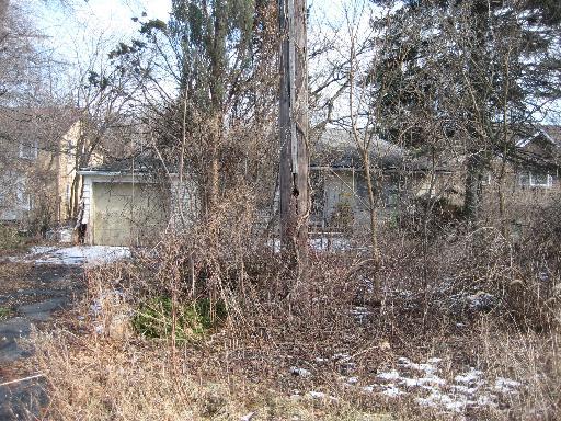 6207 Woodward Ave., Downers Grove, IL 60515
