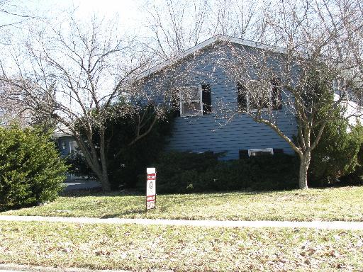1316 Carol Ln., Naperville, IL 60565