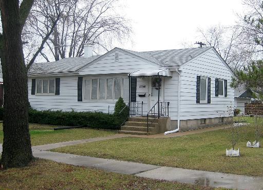 17341 Roy St., Lansing, IL 60438