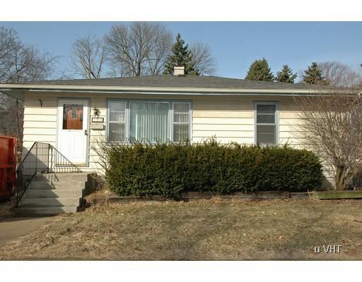 205 E 2nd St., East Dundee, IL 60118