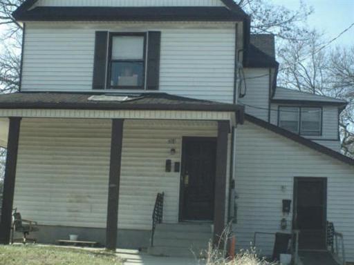 302 Royal Ave., Rockford, IL 61101